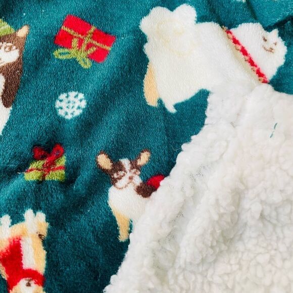 Christmas Dog Sherpa Pet Throw Blanket Augie Ellen Degeneres - Picture 2 of 3
